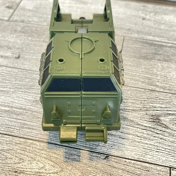 TRANSFORMERS 2011 MOBILE BATTLE BUNKER Incomplete Replacement Parts Only - Picture 3 of 8